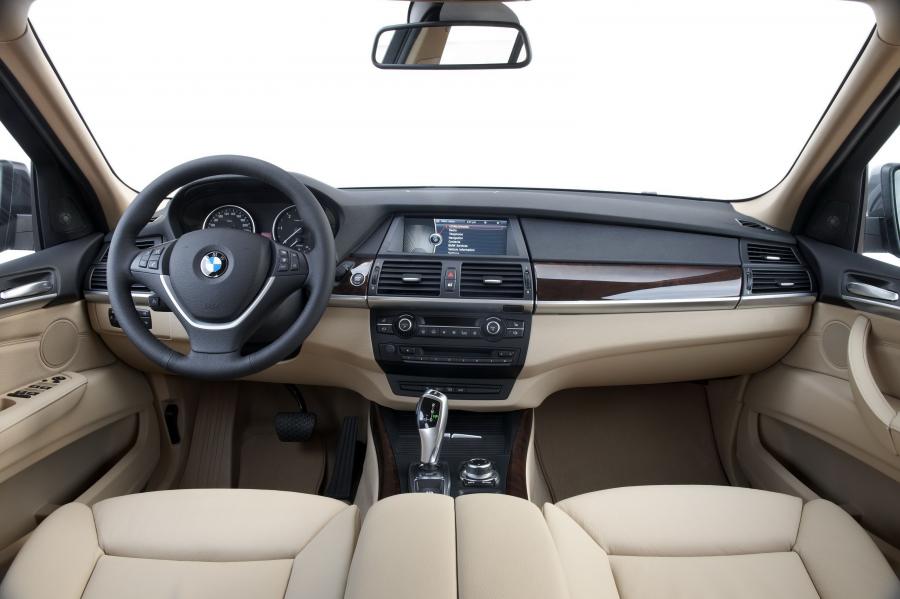  BMW X5 2011 года  (фото 145 из 190)